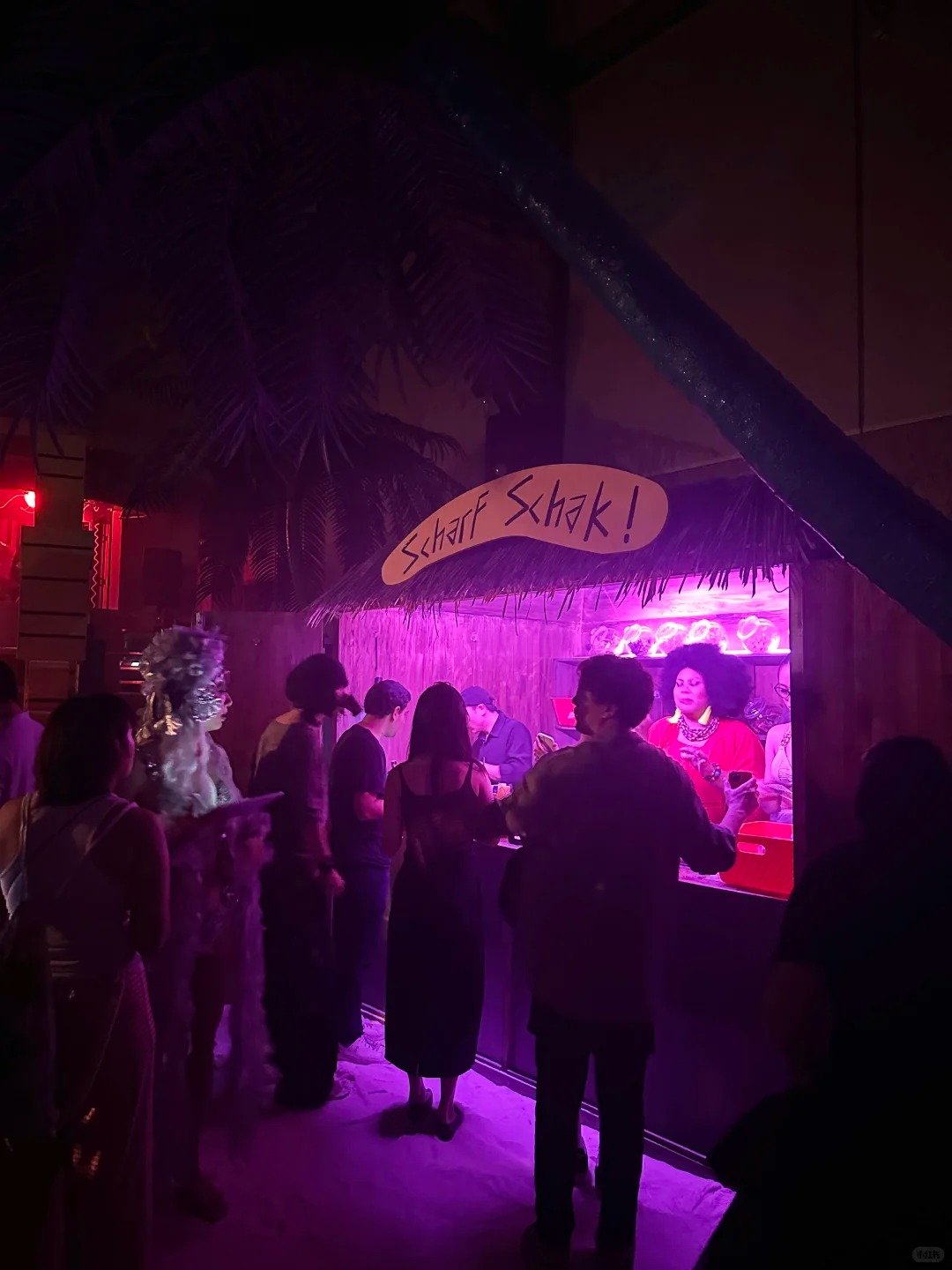 The Scharf Shak bar. Photo via Xiaohongshu.