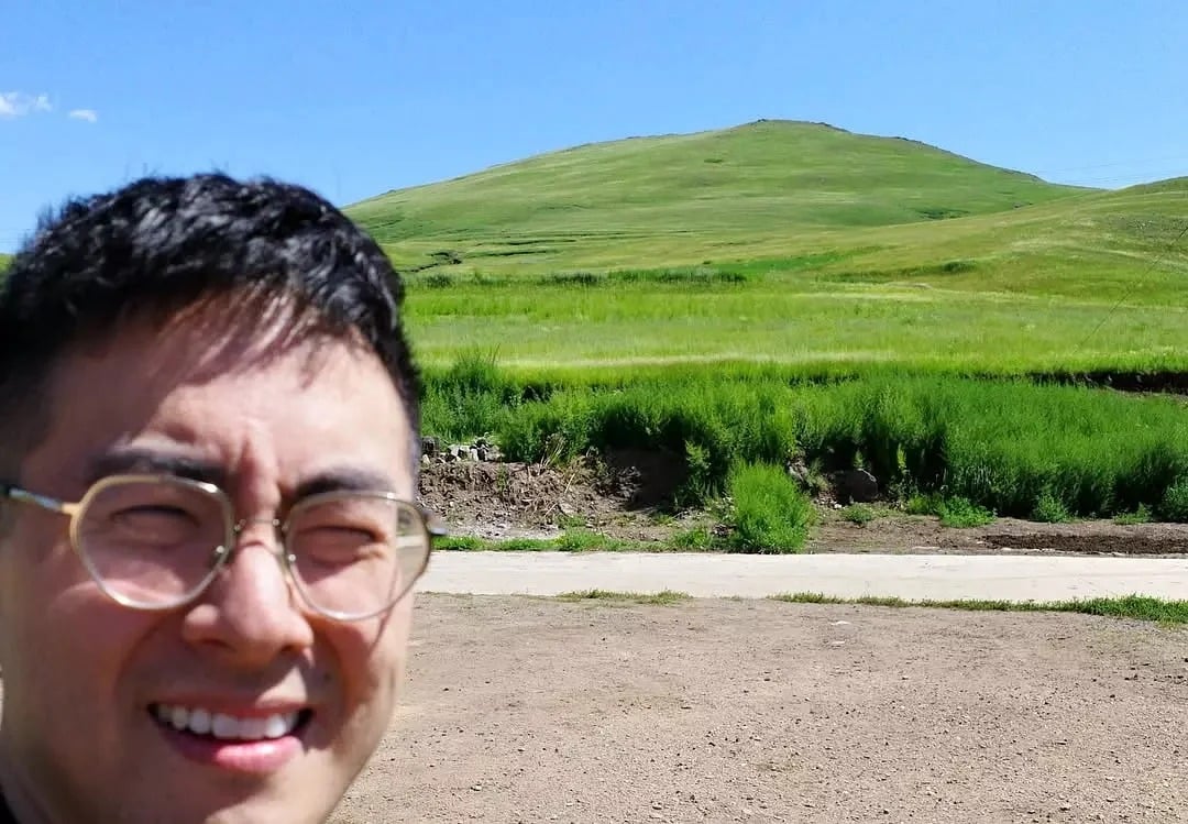 SNL star Bowen Yang shared photos during his visit in Inner Mongolia.