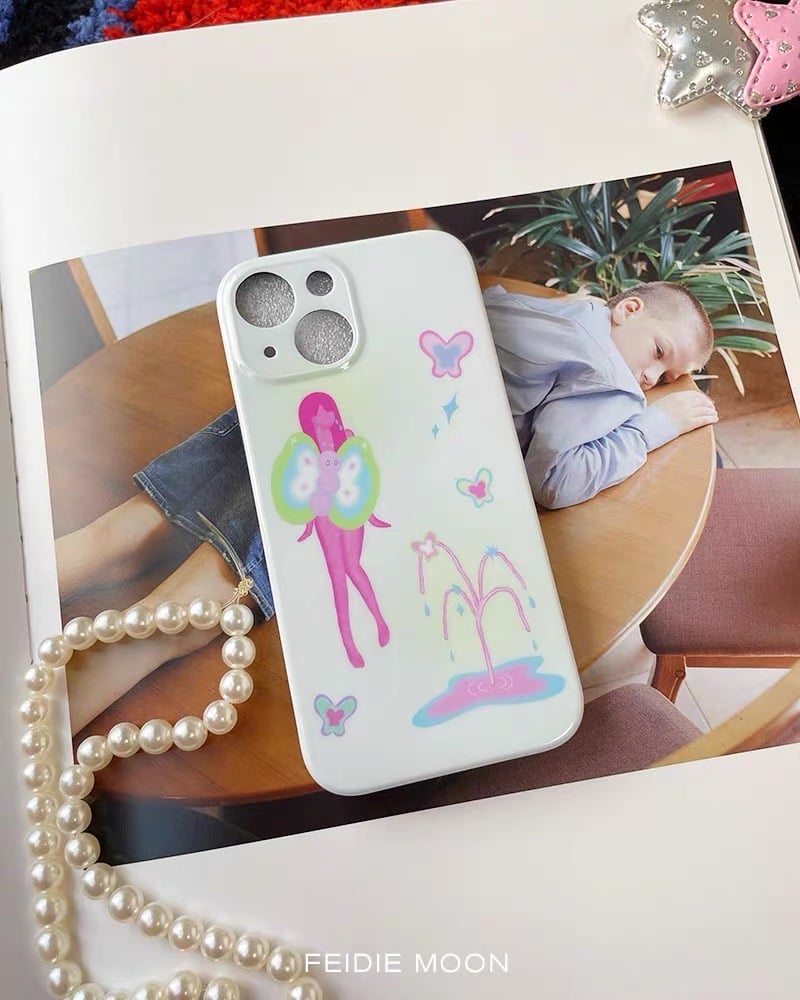 Feminist phone case by Chinese artist Feifei, an expression of her feminism