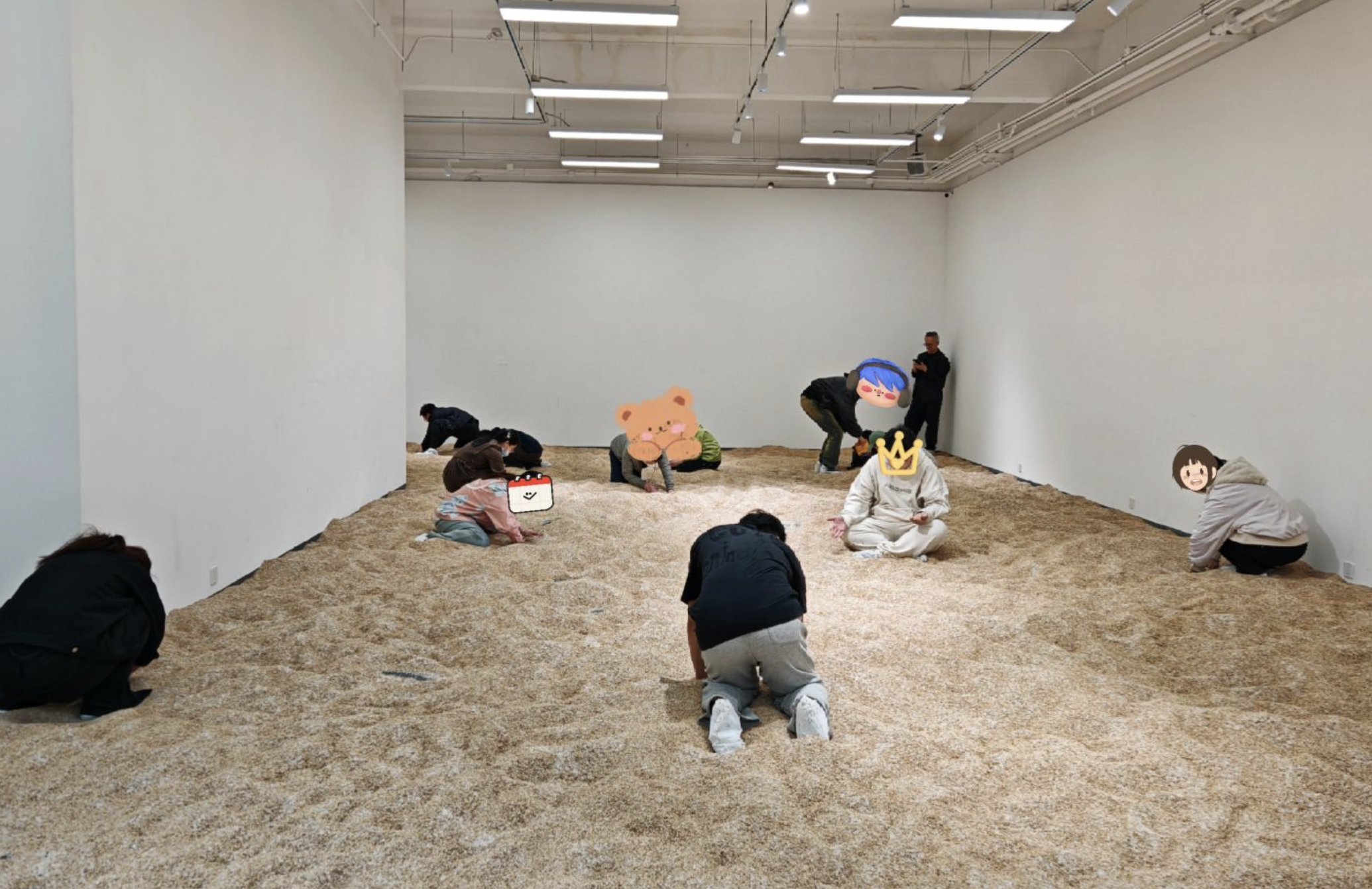RADII highlights artist Yang Yaxin's exhibition Gold Grain Rush.