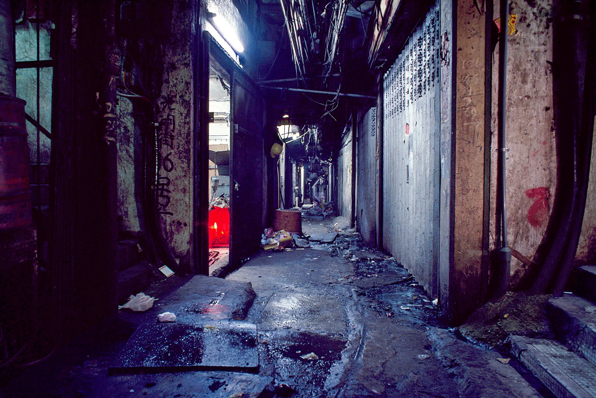 RADII profiles Hong Kong musician Achi 阿志 who takes sounds from MTR and Sushiro to create music.