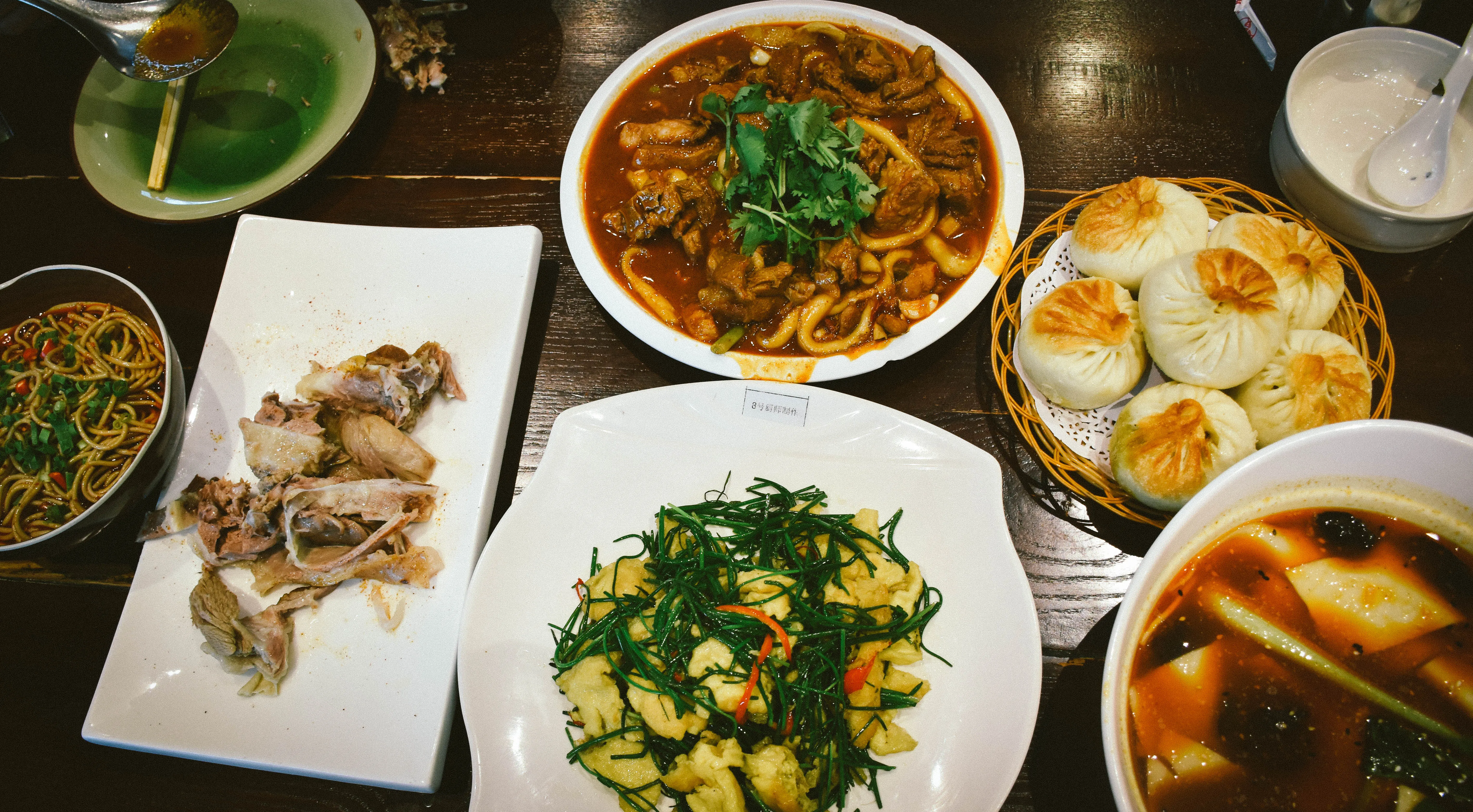 RADII delves into halal Chinese food from Indonesia and from the muslim community.