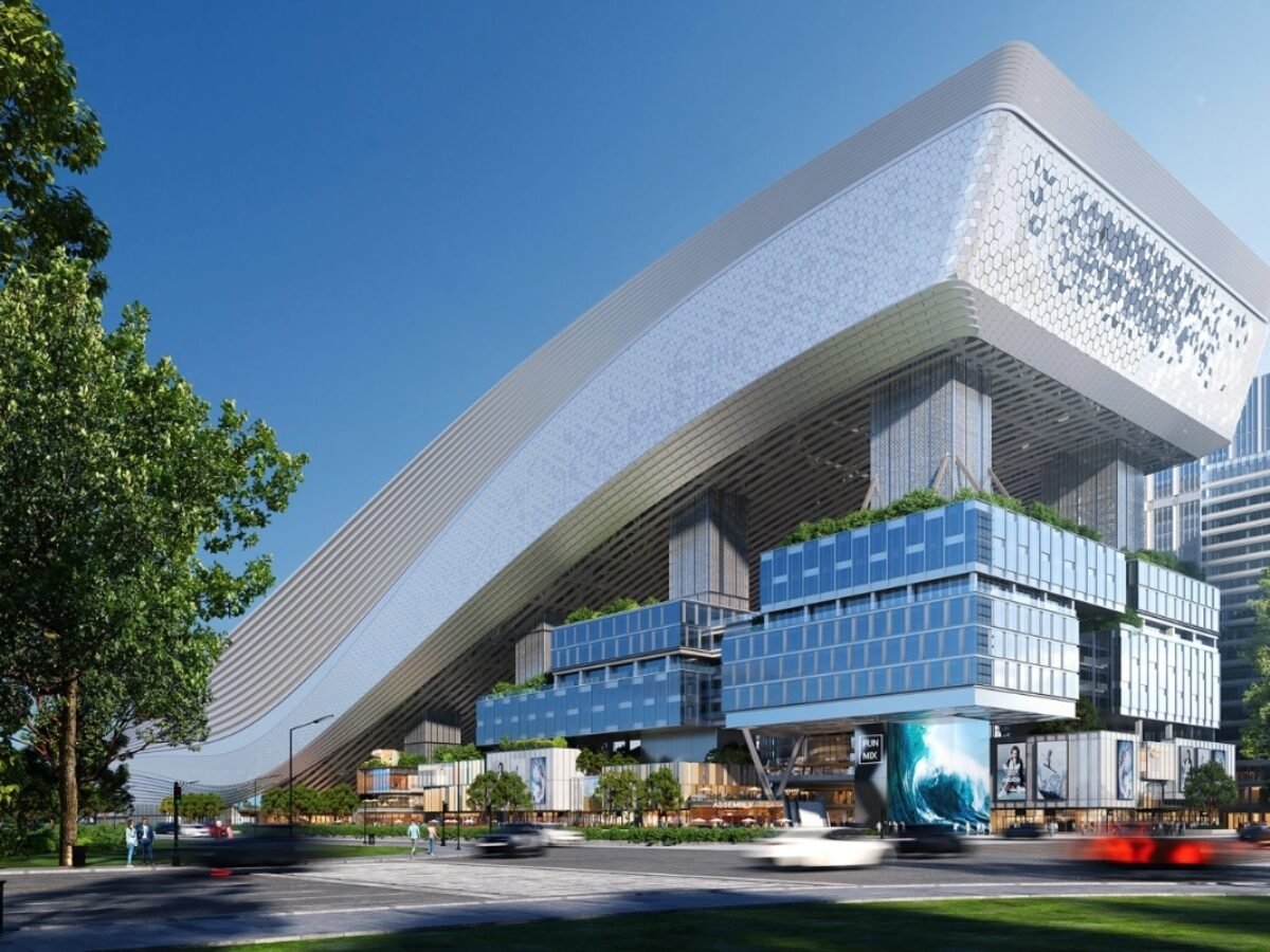 RADII talks about Shenzhen opening Huafa Ice and Snow World, China's biggest Indoor Ice Slope.