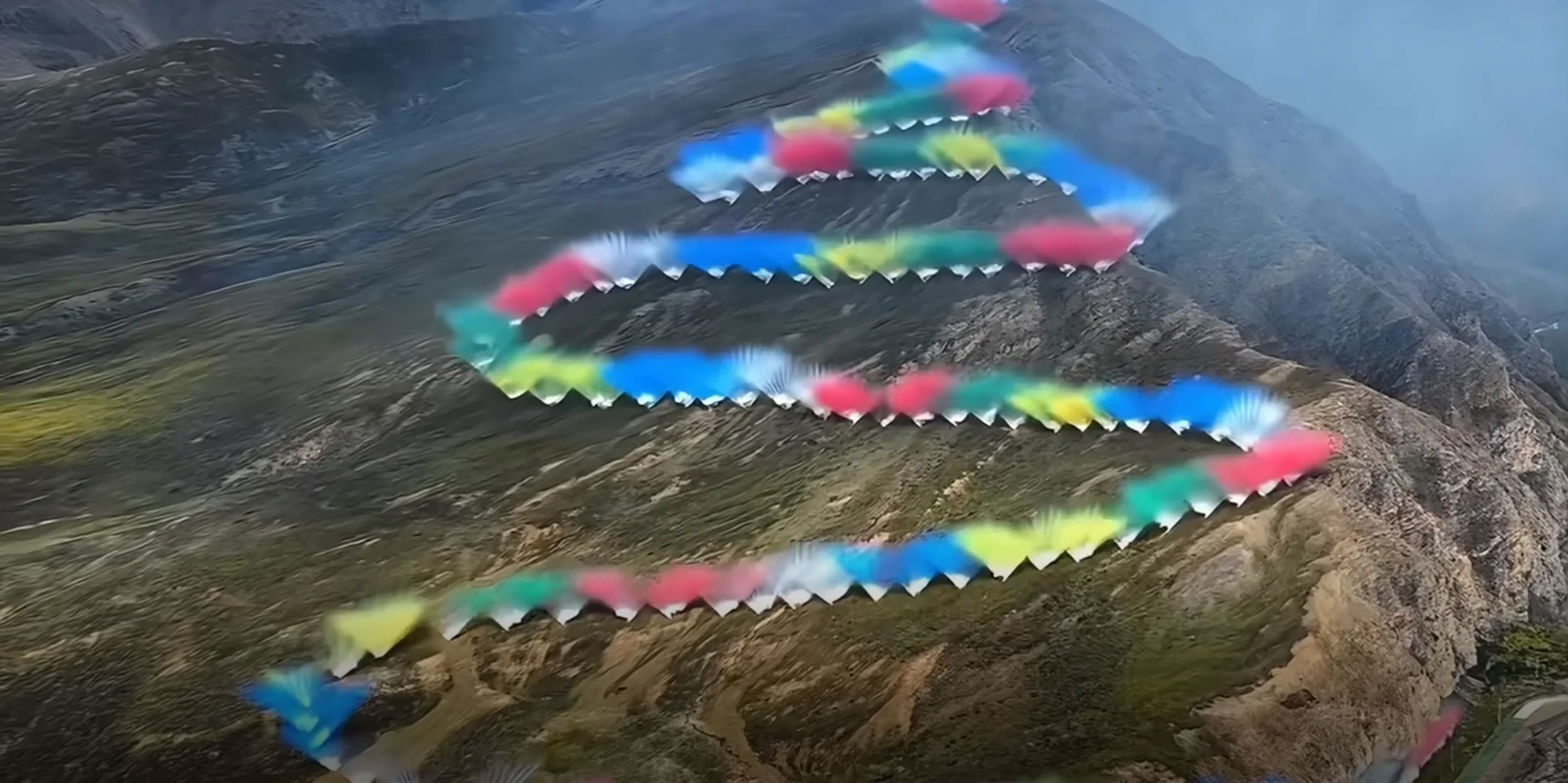 RADII examines the recent Tibet Himalayan mountain fireworks "Rising Dragon" campaign with Arc'teryx and artist Cai Guo-Qiang.