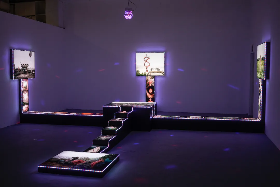 Hua's solo exhibition about Xiao Zhi and Foreigners' Street's Shan Hai Jing legend in Choqing. Photo via Jia Za Zhi.