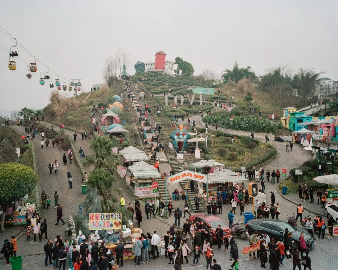 Crowded Foreigners' Street in the 2010s. Photo via Hua Weicheng.