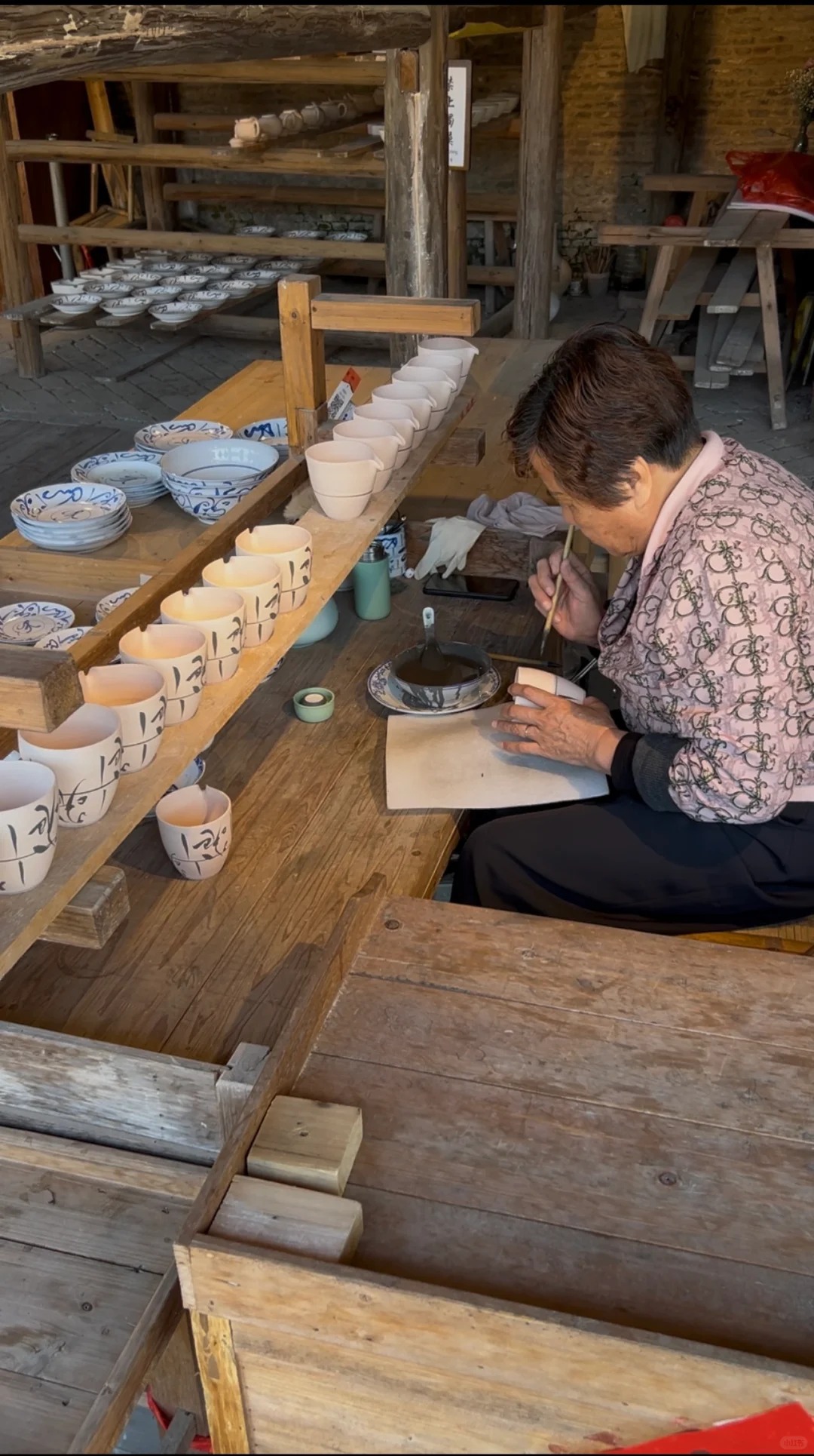 RADII explores the "Porcelain Capital" of China, Jingdezhen from Jiangxi province famous for its ceramics heritage and modern porcelain art.
