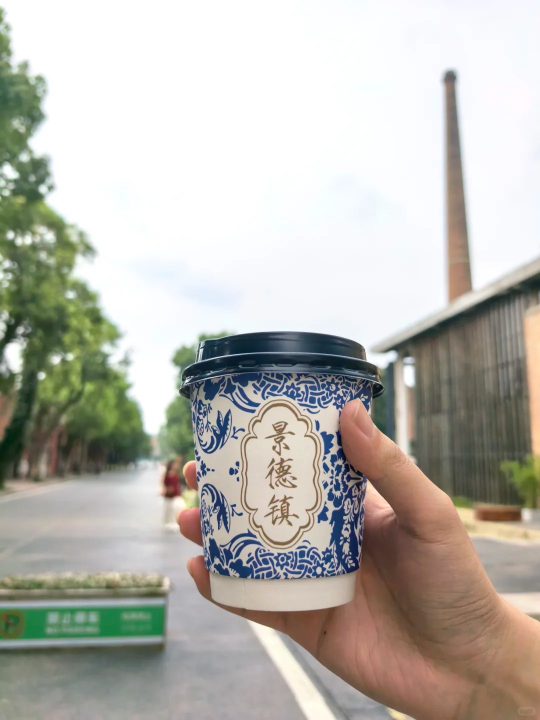 RADII explores the "Porcelain Capital" of China, Jingdezhen from Jiangxi province famous for its ceramics heritage and modern porcelain art.