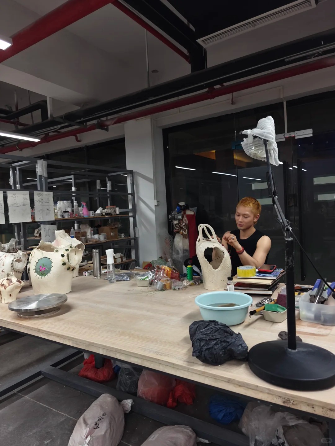 RADII explores the "Porcelain Capital" of China, Jingdezhen from Jiangxi province famous for its ceramics heritage and modern porcelain art.