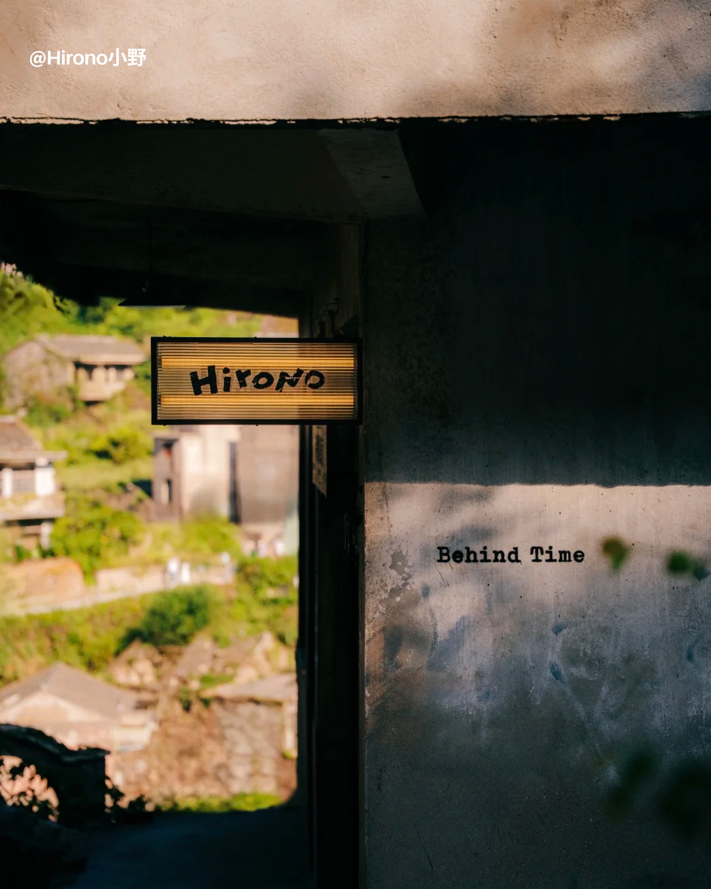 RADII reports on POP MART's art exhibition with Hirono at Hou Tou Wan abandoned fishing village.