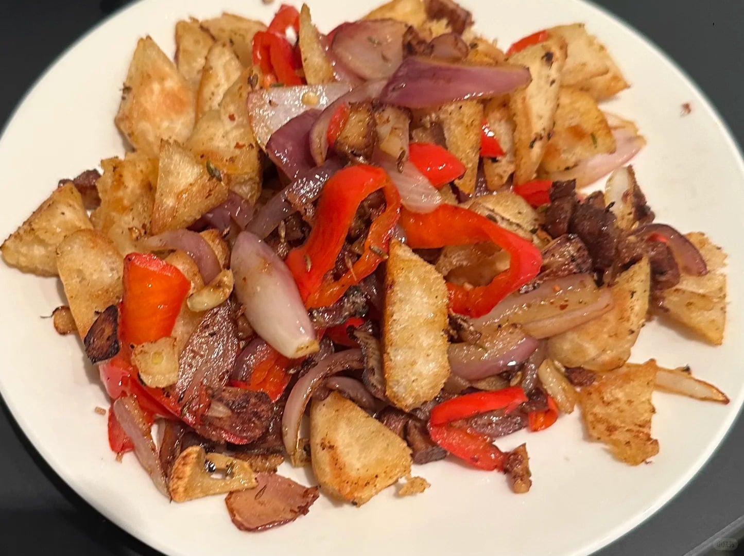 Nang before and after, recreated using Dutch supermarket ingredients. Photo via Xiaohongshu.