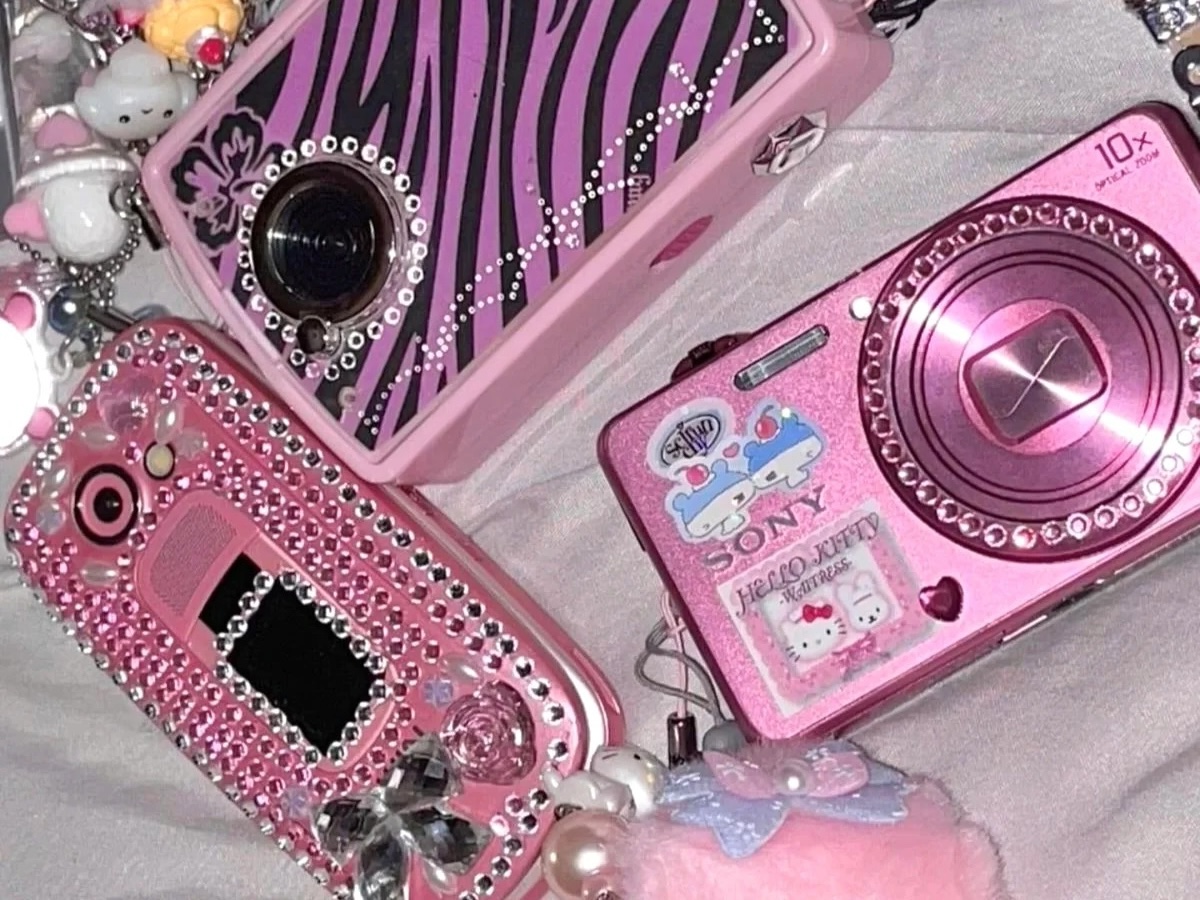 radii-gen-z-y2k-gadgets-00.jpg