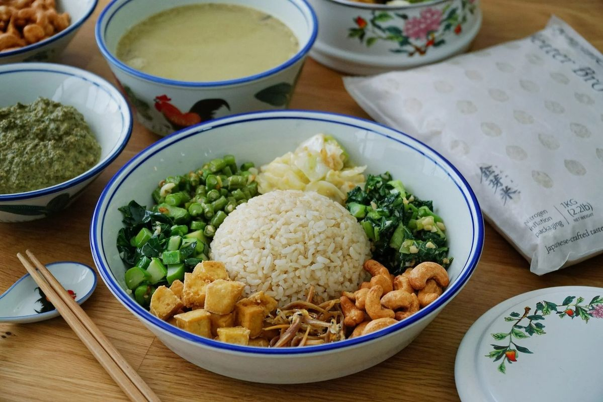 RADII's Jia Yun Yan offers a Viewpoints Op-Ed on Hakka food focusing on Thunder Rice Tea.