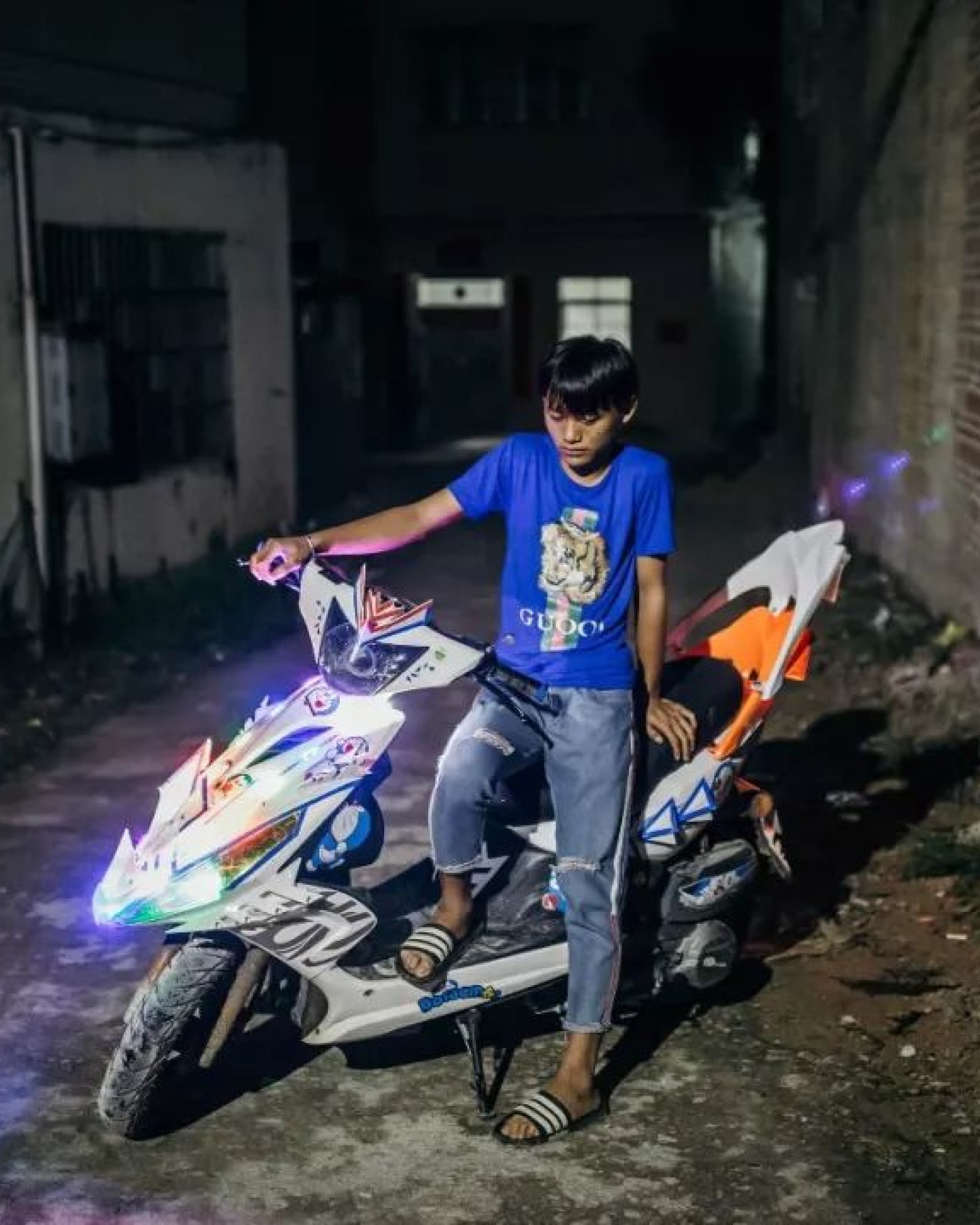 RADII's founder Brian A. Wong offers a thesis on China's cultural breakout, explaining the trends of China's youth.