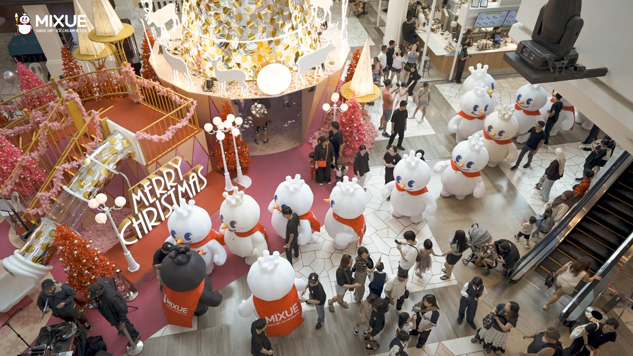 RADII's founder Brian A. Wong offers a thesis on China's cultural breakout, explaining the trends of China's youth.