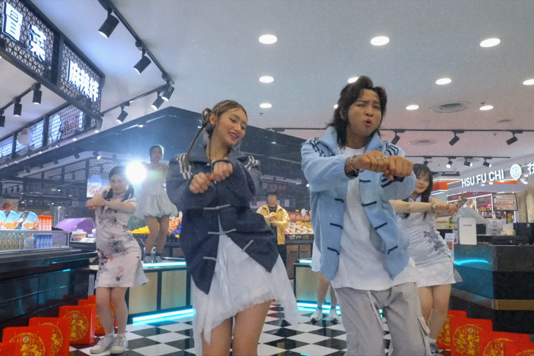 RADII talks about the Music Video with Tony LC Sign, JianHao Tan, Ridhwan Azman, Debbie Soon "Dong Chang" for Singapore's Scarlett supermarket.