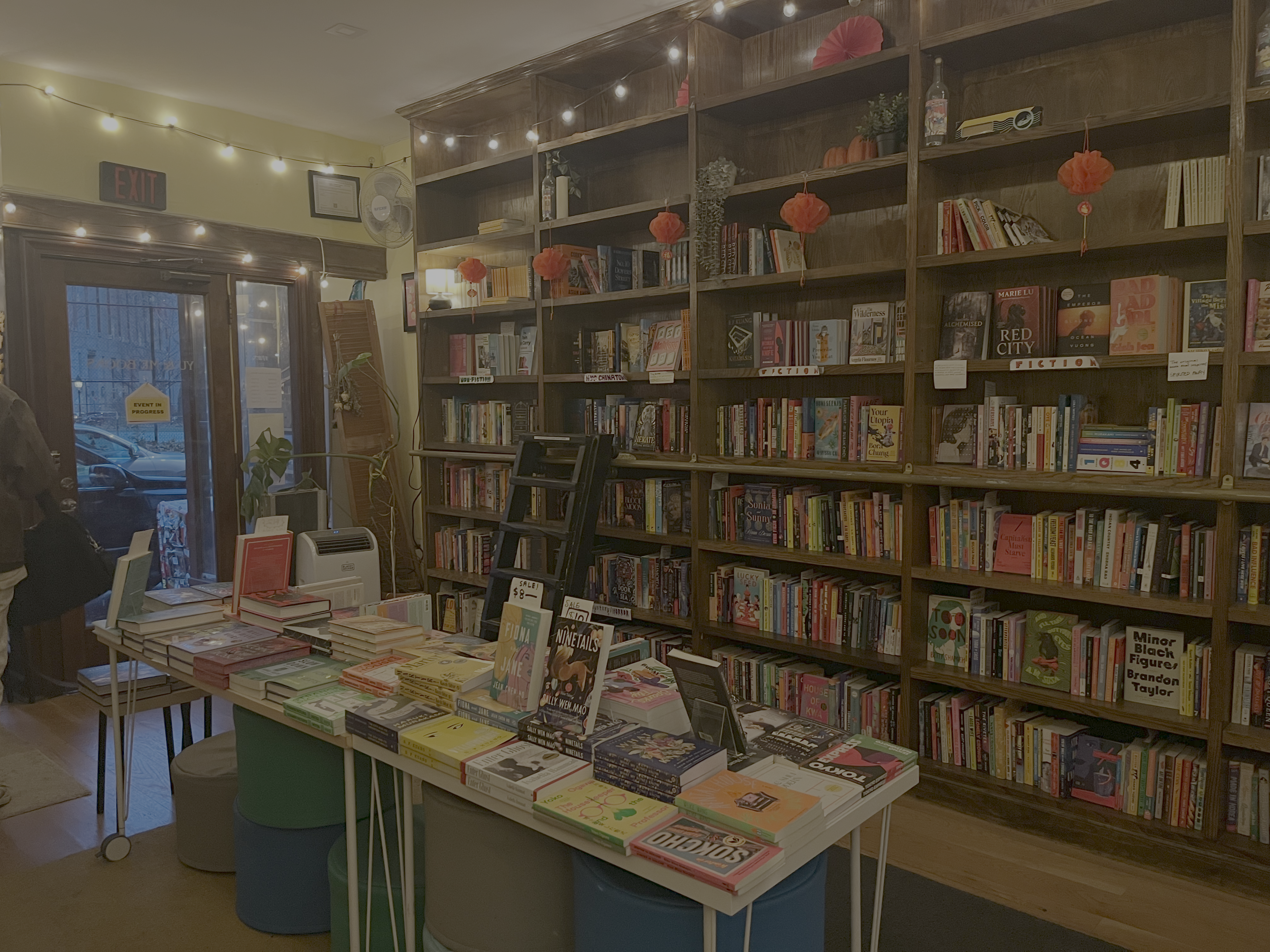 RADII looks into two bookstores in NYC. Yu & Me Books, on Asian diaspora literature, and Eastern Bookstore, filled with Chinese language books.
