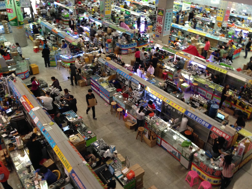 RADII talks about how China's youth are "backpacking" to Huaqiangbei, Shenzhen to buy tech products.