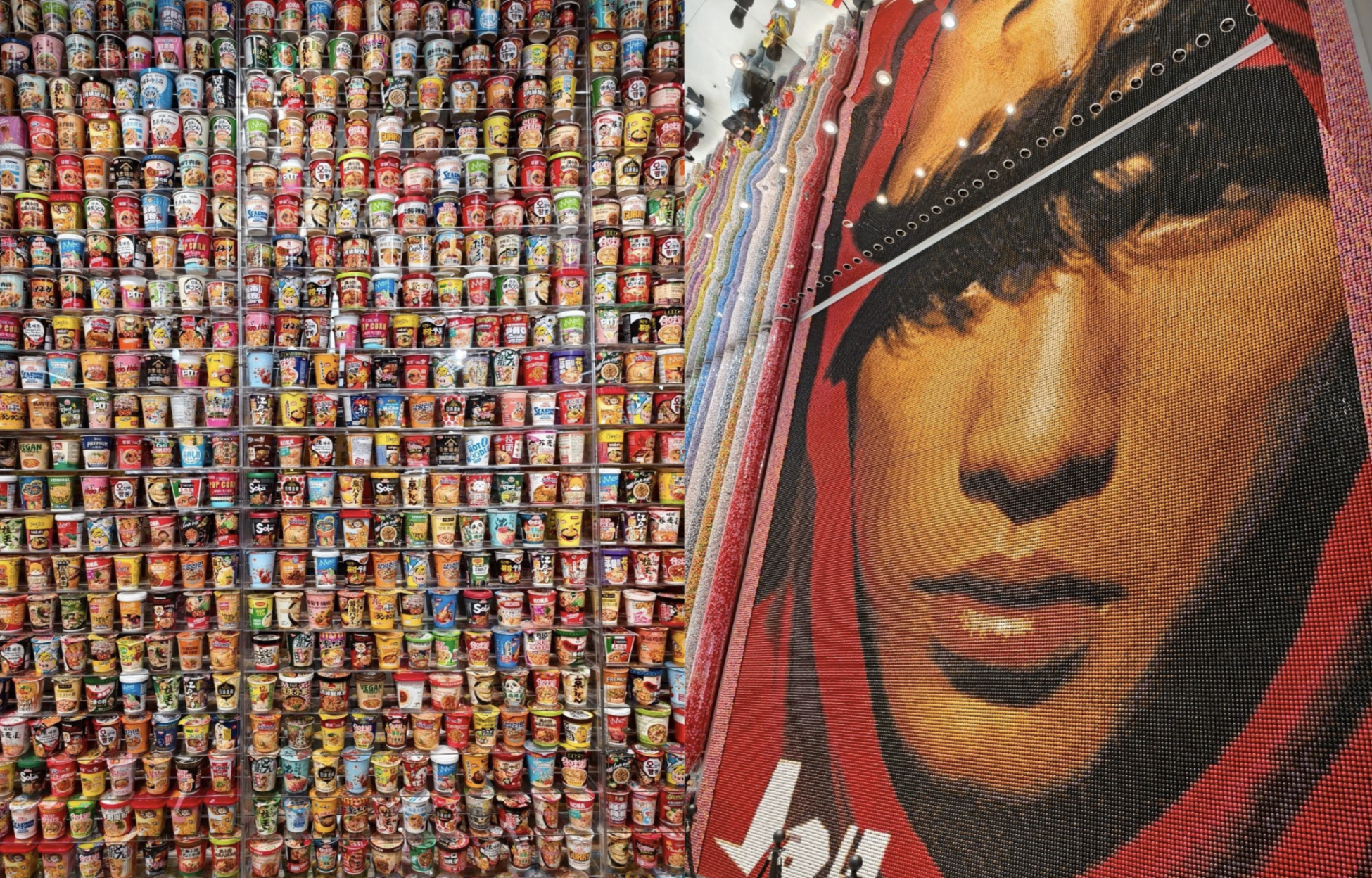 RADII talks about the massive snack store in Changsha, Snack Kingdom, housing over 35k types of snacks.