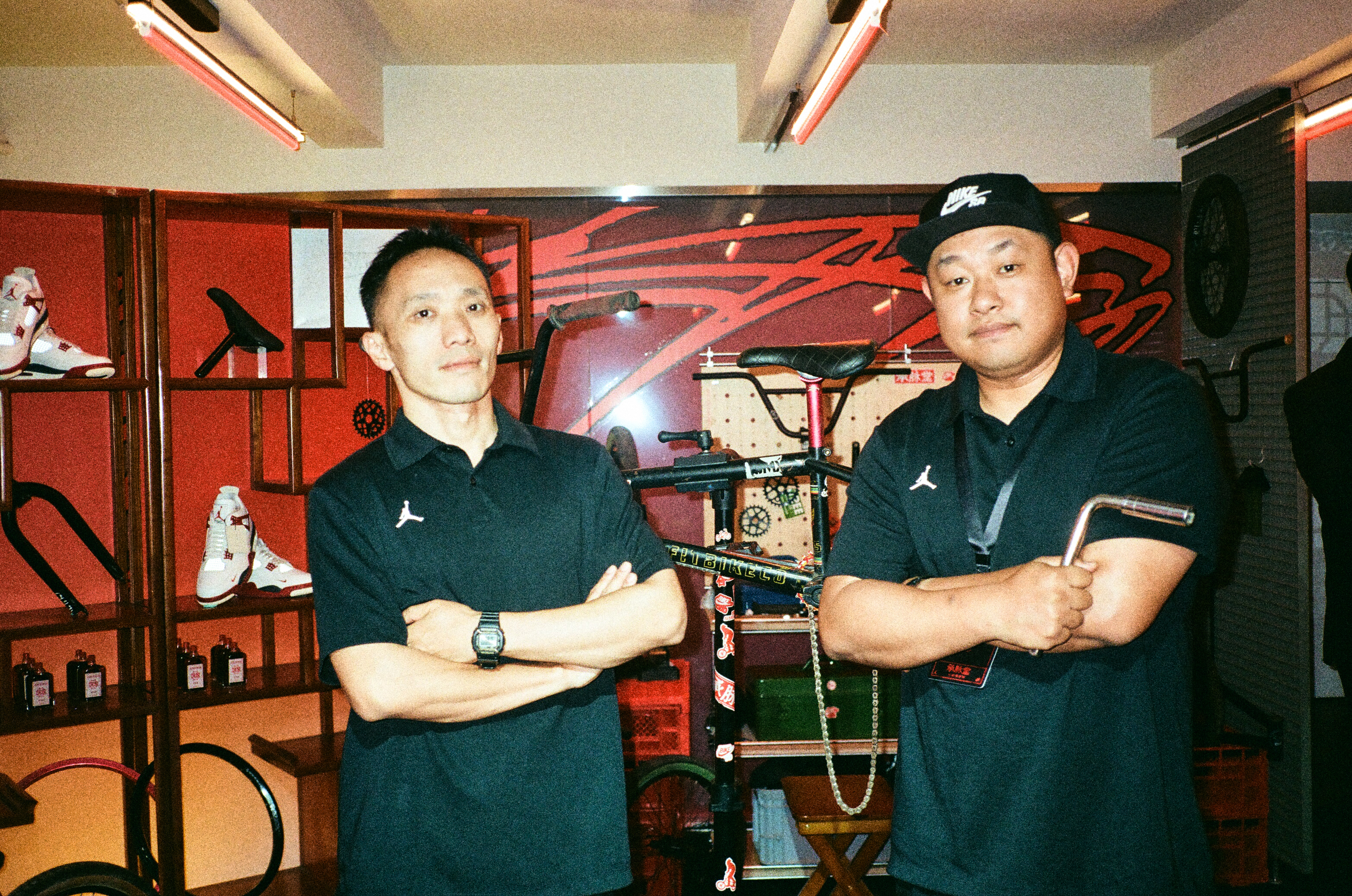 RADII talks about the recent Nike x Ugly collaboration pop-up in Shanghai featuring pro BMX Nigel Sylvester with TCM elements.