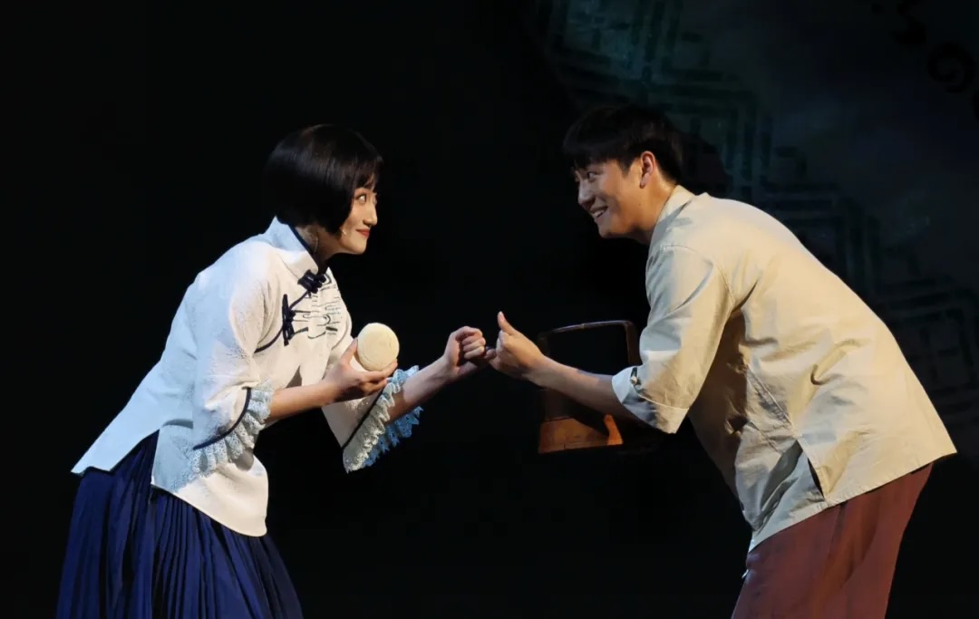RADII talks about the collision of live performance plays and dining experience in Beijing at the National Theater of China. With Yanshi: Elegant Gathering