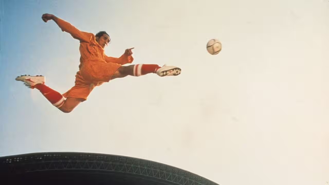 RADII talks about the latest news of global release for Stephen Chow's spinoff to his legendary 2001 'Shaolin Soccer' titled "Kung Fu Soccer.' 