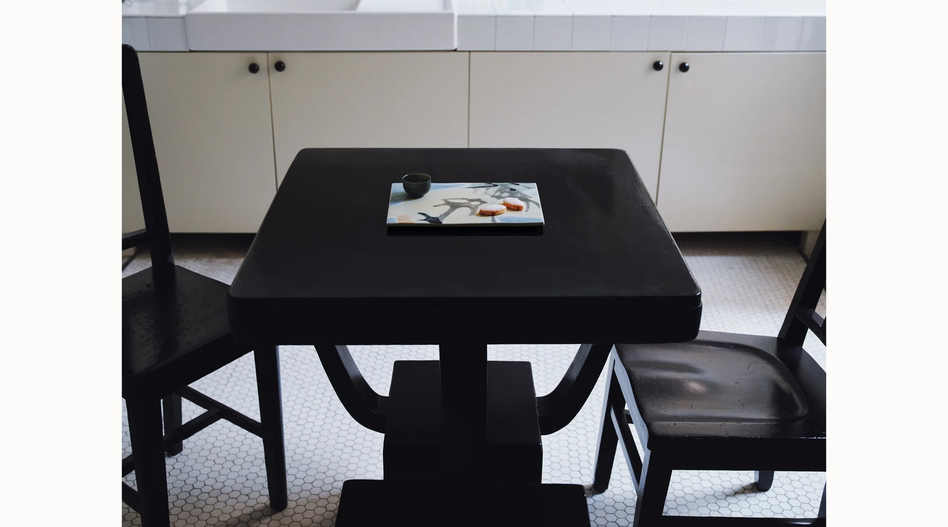 RADII features french quiet luxury brand LEMAIRE's Fall/Winter 2026 campaign and 'Gathering Plates' collaboration with photographer and painter AiHeMei (Xu Jing) and ceramic artist Li Qing.