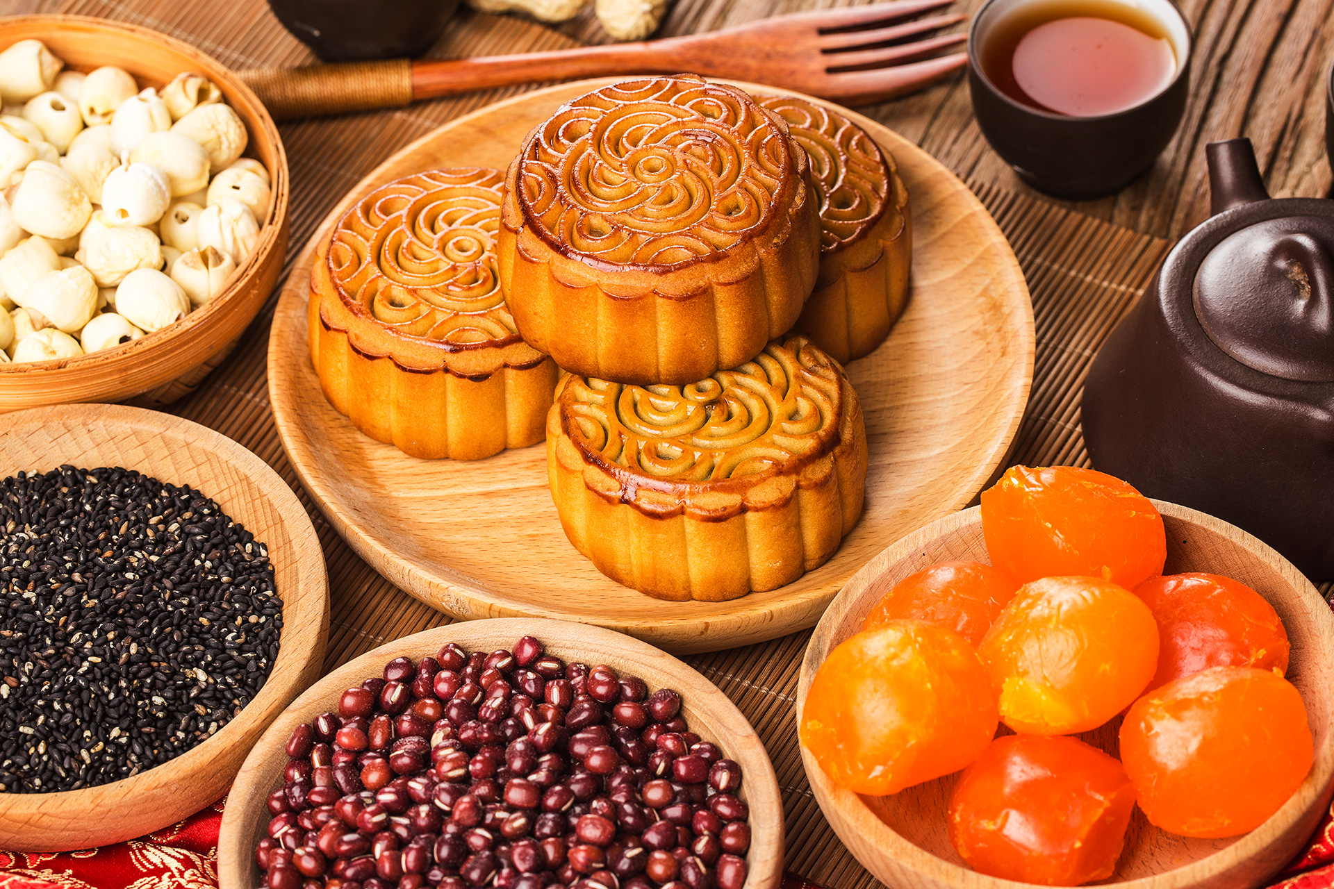 RADII talks about how Gen Z are no longer buying Mooncakes for Mid-Autumn Festival due to high in sugar and expensive prices.