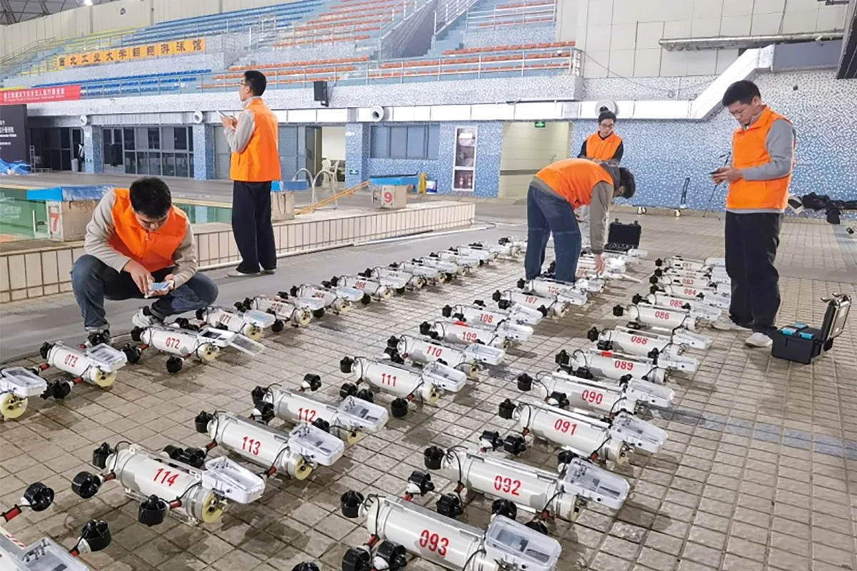 China Breaks Guinness World Record with Underwater Drone Swarm