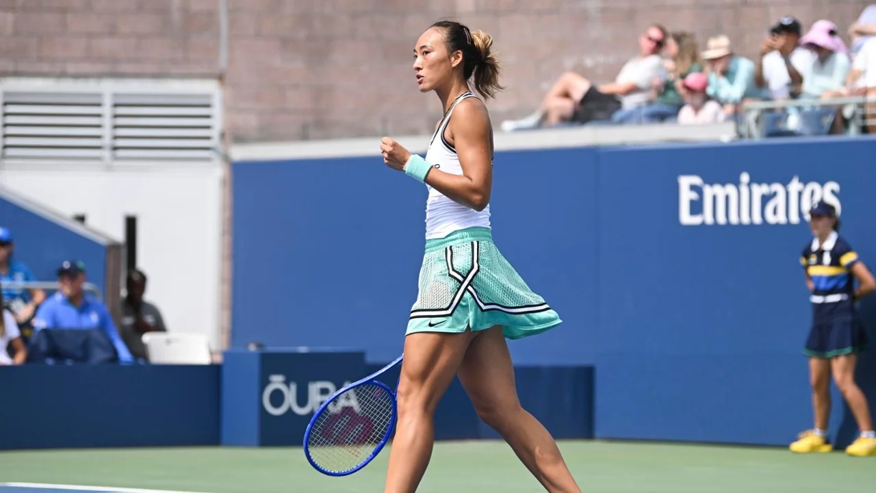 RADII highlights the win between Chinese Tennis sensation Zheng Qinwen against former world No. 1 Iga Swiatek at 2026 US Open Women's Single 4th round.