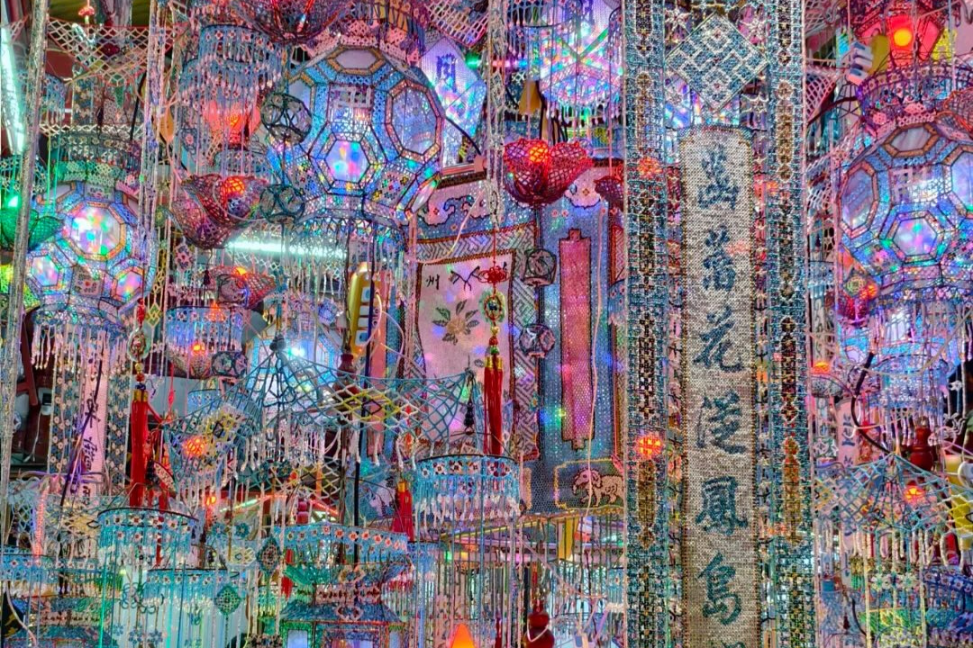 Cyberpunk or Qing Dynasty? The Trippy Reality of China's Beaded Lanterns - RADII