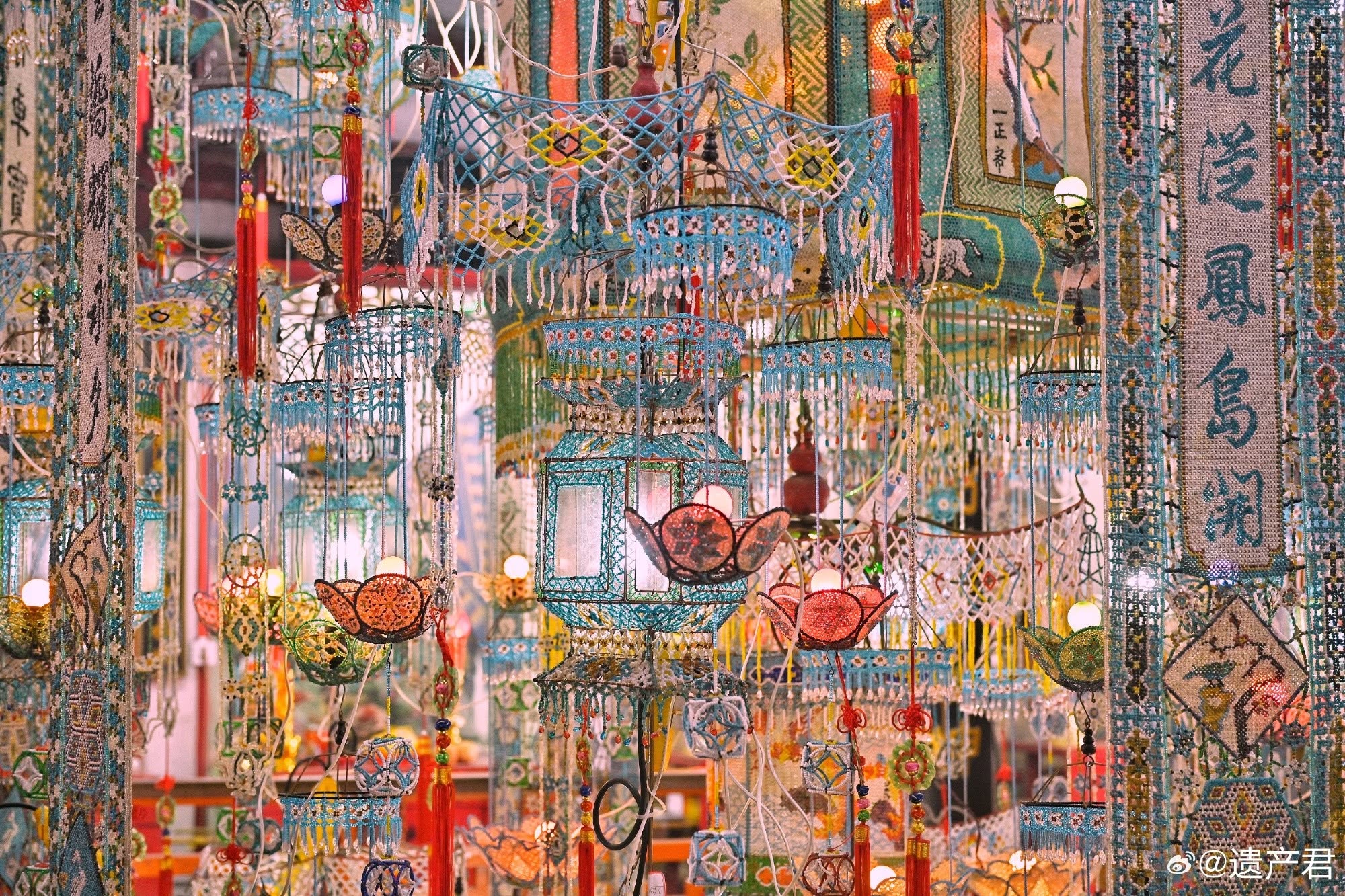 RADII talks about the 300-year-old craft of beaded lanterns from the Qing Dynasty that looks like a cyberpunk scene from Blade Runner.