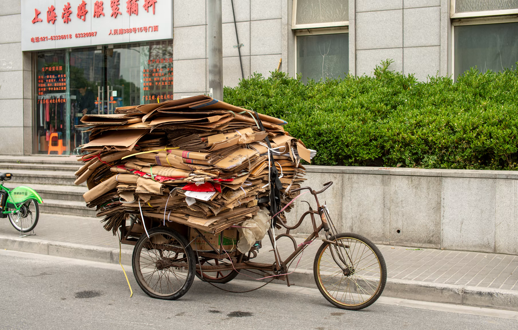 China's Youth Are Feeling Ashamed From Being Exposed By Their Trash - RADII