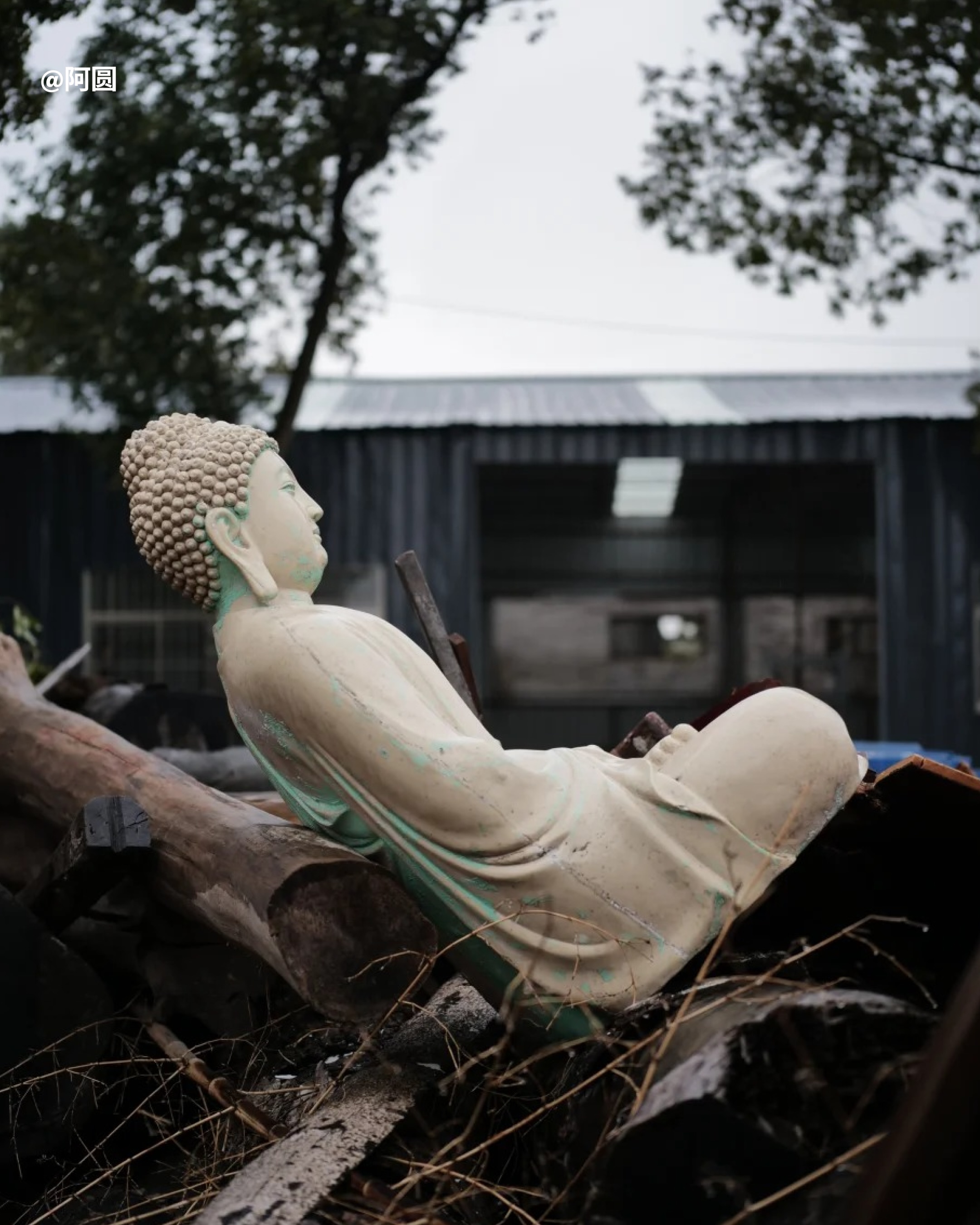 RADII talks about the Suzhou village of Chongshan and how many of its Buddhas and deity statues are being abandoned and what that means for the future of Buddhism among a tech-driven world.