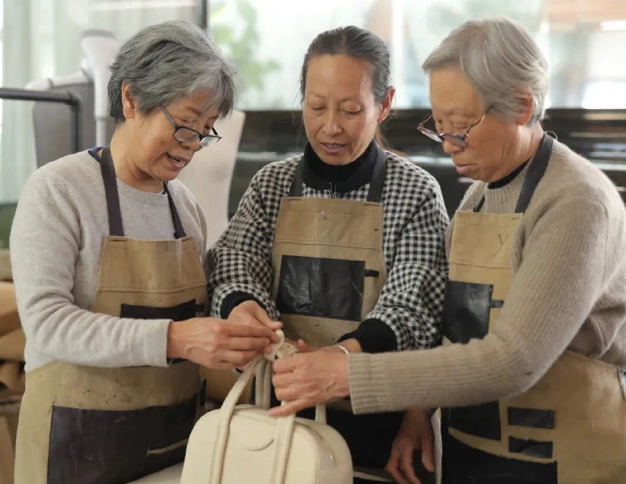 RADII spotlights Chinese designer bag brand Songmont's 'Song of Mont' show during Paris Fashion Week were they set up a Shanxi Pagoda to draw focus on their collections.
